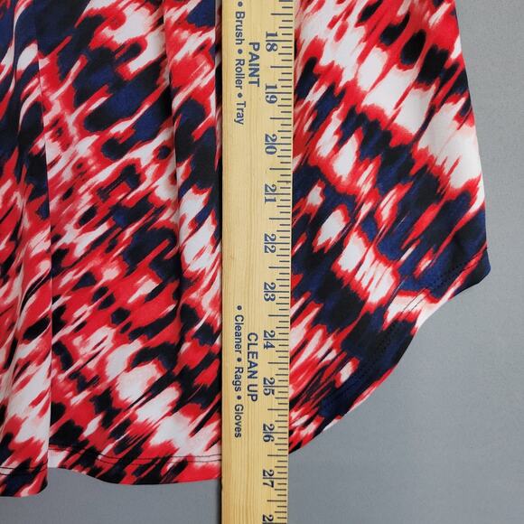 New Directions Top Womens Petites PM Red Black White Abstract Soft 1/4 Button - Picture 6 of 10